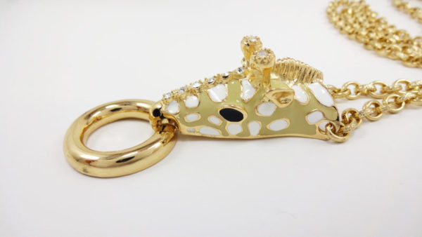 Colier LOFT auriu cu car de girafa stilizata