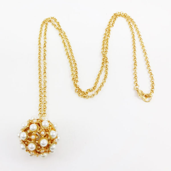 Colier LOFT auriu cu perle albe 92 cm lungime